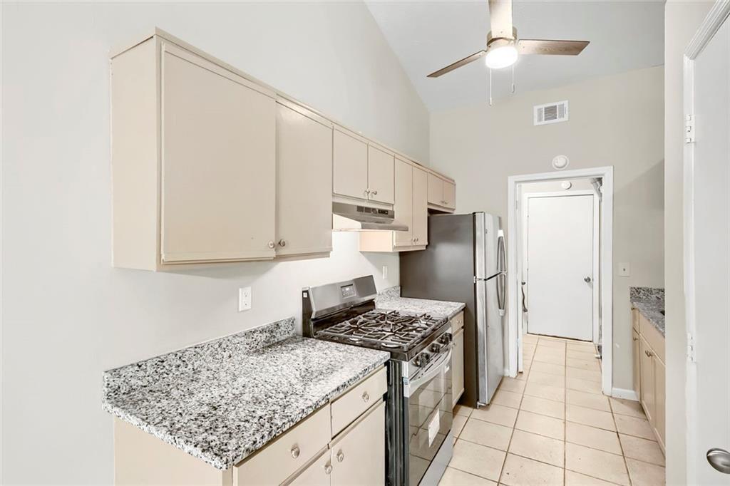 2096 W Morgans Bluff Court