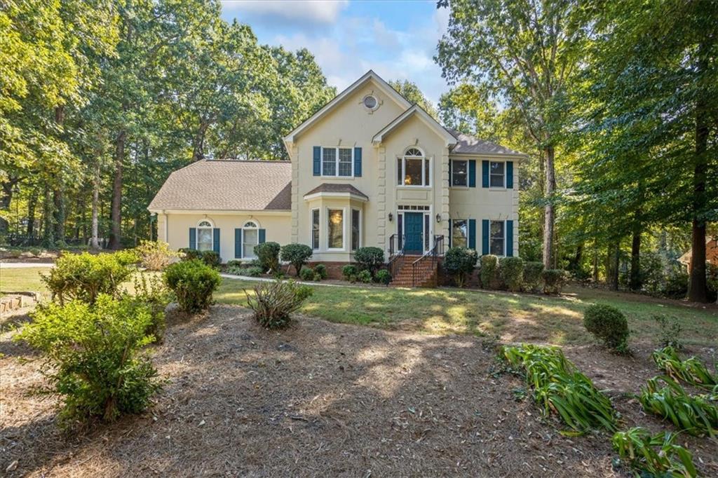 DONT MISS THE OPPORTUNITY to see this gorgeous home situated in the highly sought after Royal Lakes Country Club. This home has recently been renovated with all the following new features: HVAC replaced in 2018, water heater is less than 1 years old, new exterior siding, fresh paint throughout the home, new granite countertops, new window in the kitchen (breakfast area), new dishwasher, new gutters, new carpets upstairs. There is a termite Bond on the property as of late 2022. The roof on the main dwelling is 8 years old. Part of the roof on the garage is brand new. Huge Storage space located in the second garage with stairs leading up to more storage space (not pictured). Enjoy all the amenities this community has to offer right in the comfort of your own neighborhood