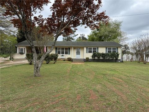 208 Donna Lane Dallas GA 30157