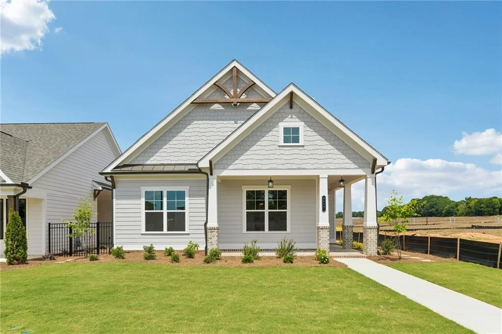 1028 Eastman Court