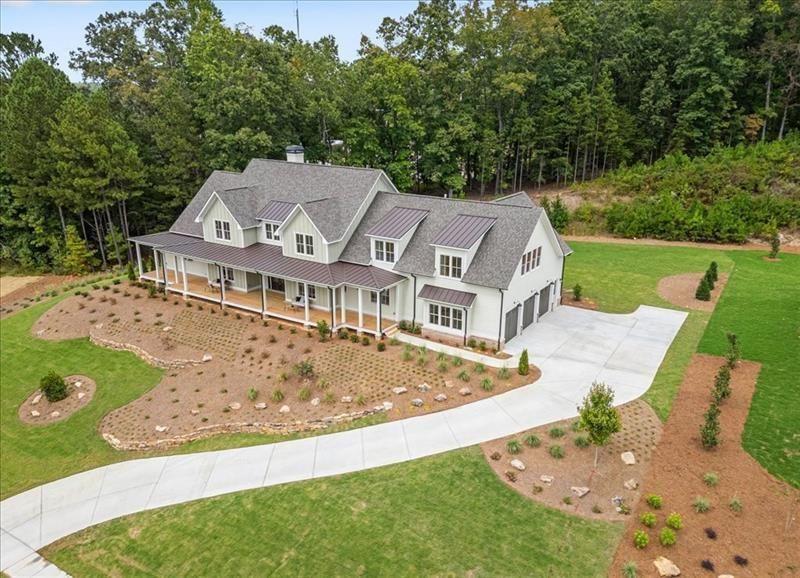 1013 Crossroads Trail