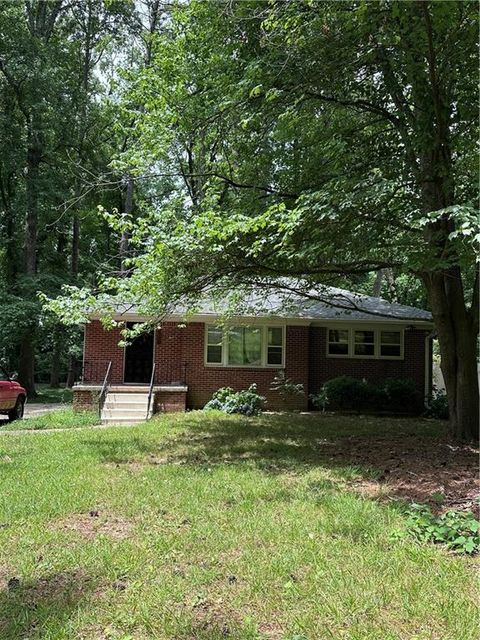 Single Family Residence in Forest Park GA 1207 Rock Springs Street St.jpg