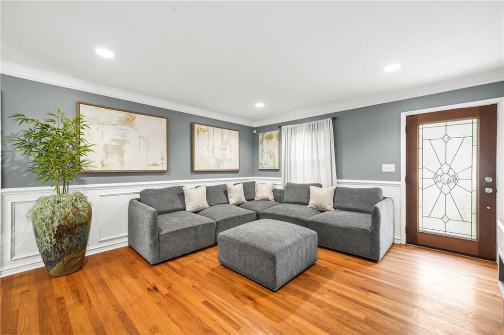 2570 Spring Drive SE