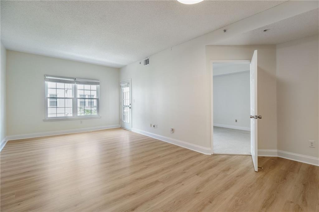 1075 Peachtree Walk NE A301