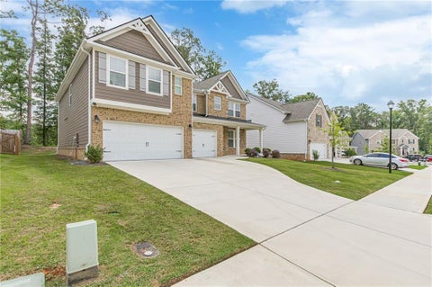 Homes For Sale - 3251 Thicket Lane<br/> Atlanta, GA 30349