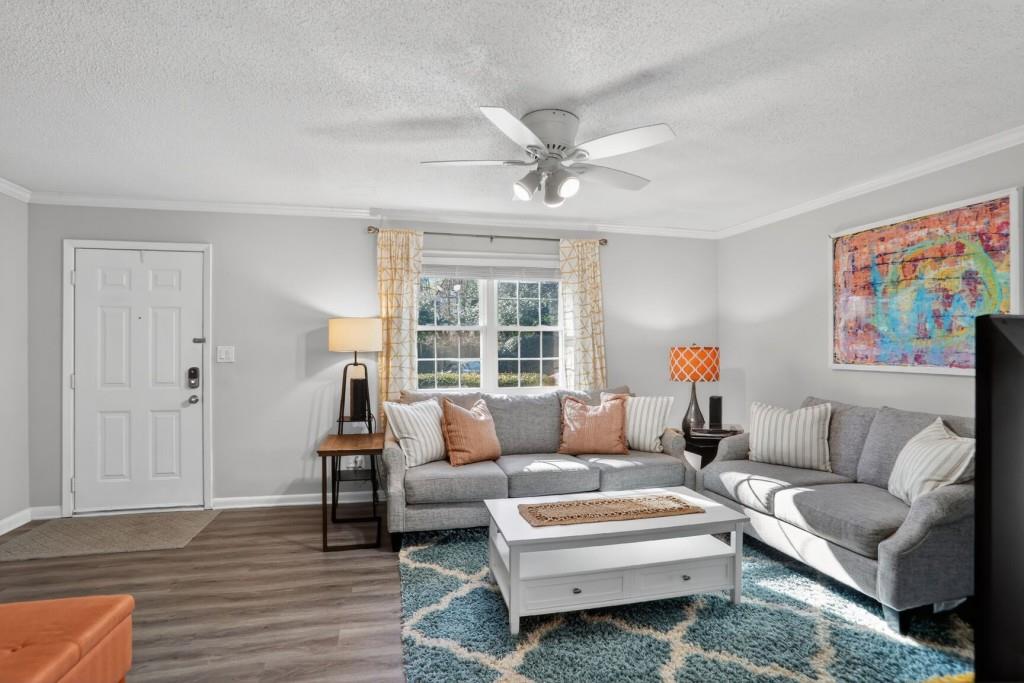 6900 Roswell Road L7