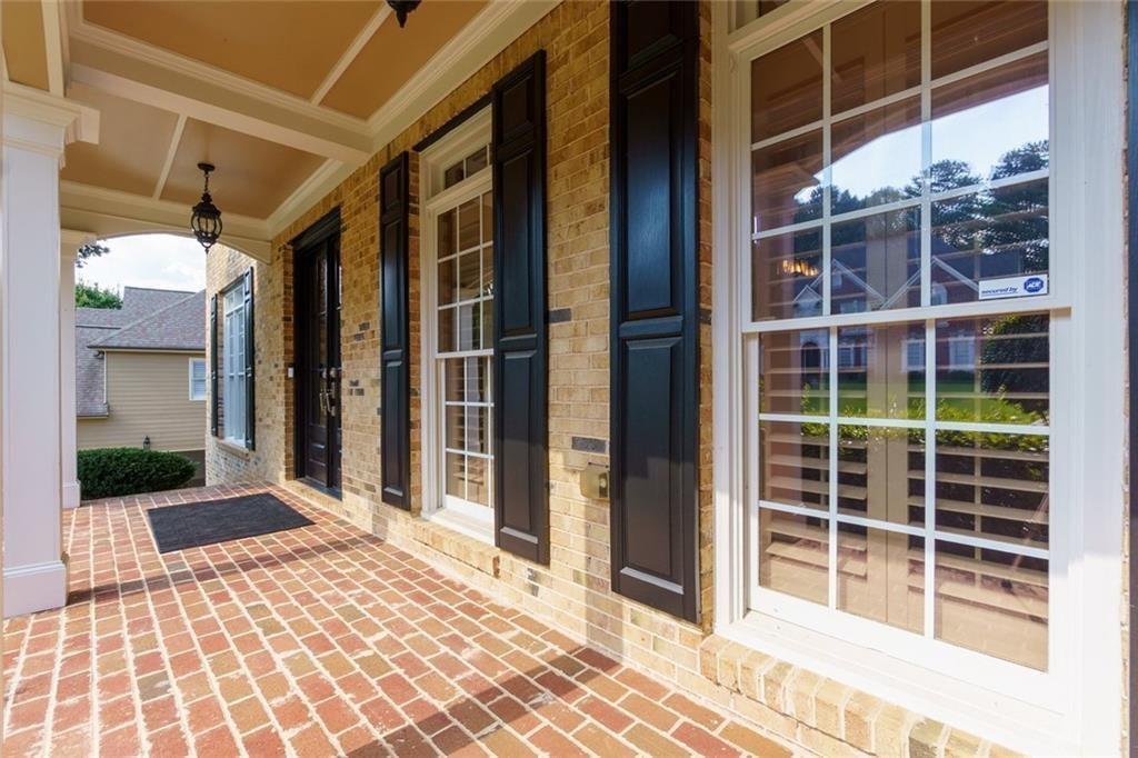 211 Cedar Woods Way