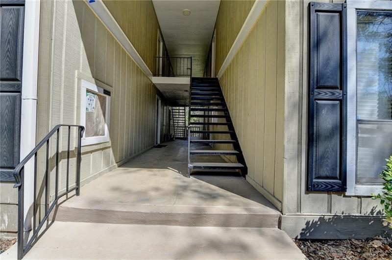 5159 Roswell Road 7