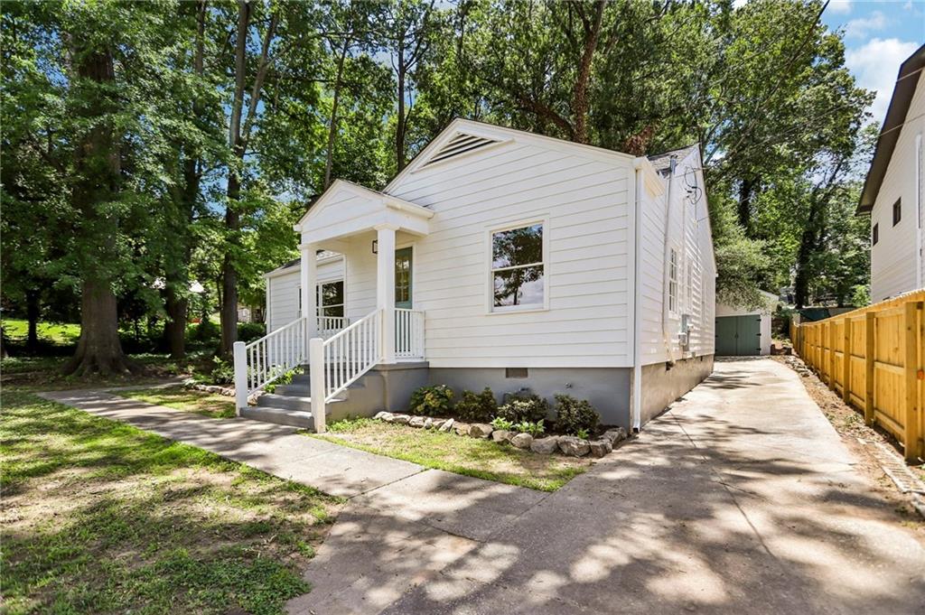 515 Casanova Street SE