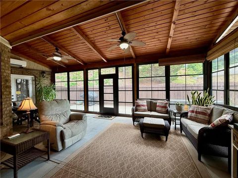 112 Countryside Court Woodstock GA 30189