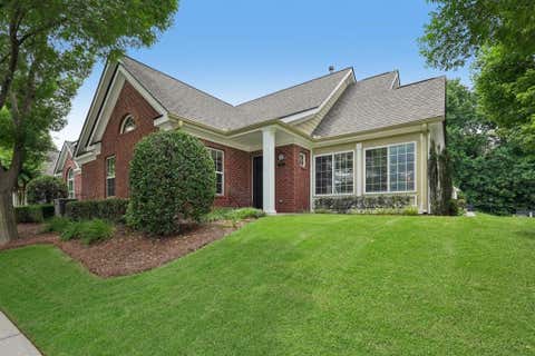 Condo For Sale - 2102 Sweet Apple Circle<br/> Alpharetta, GA 30004
