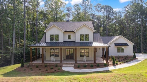 Homes For Sale - 240 Highlands Chase<br/> Ball Ground, GA 30107