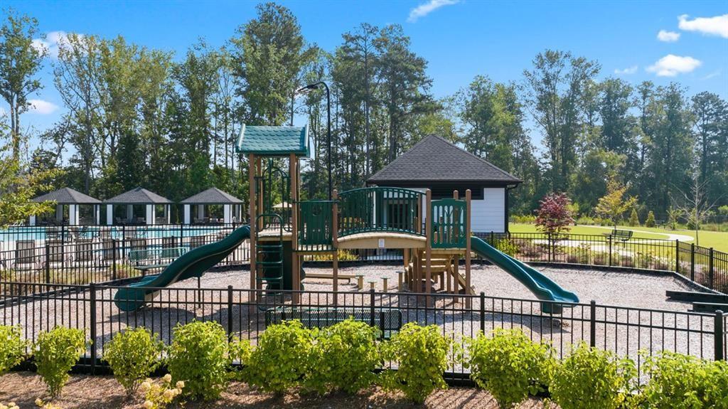 1008 Blue Juniper Circle, Loganville, Georgia image 6