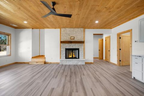 listing image 43
