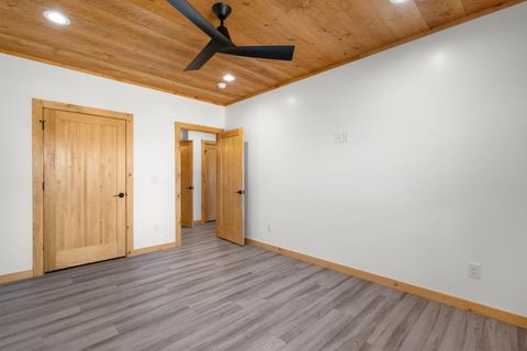 listing image 52