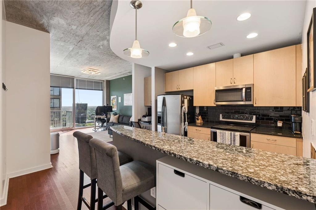 400 W Peachtree Street NW 2712