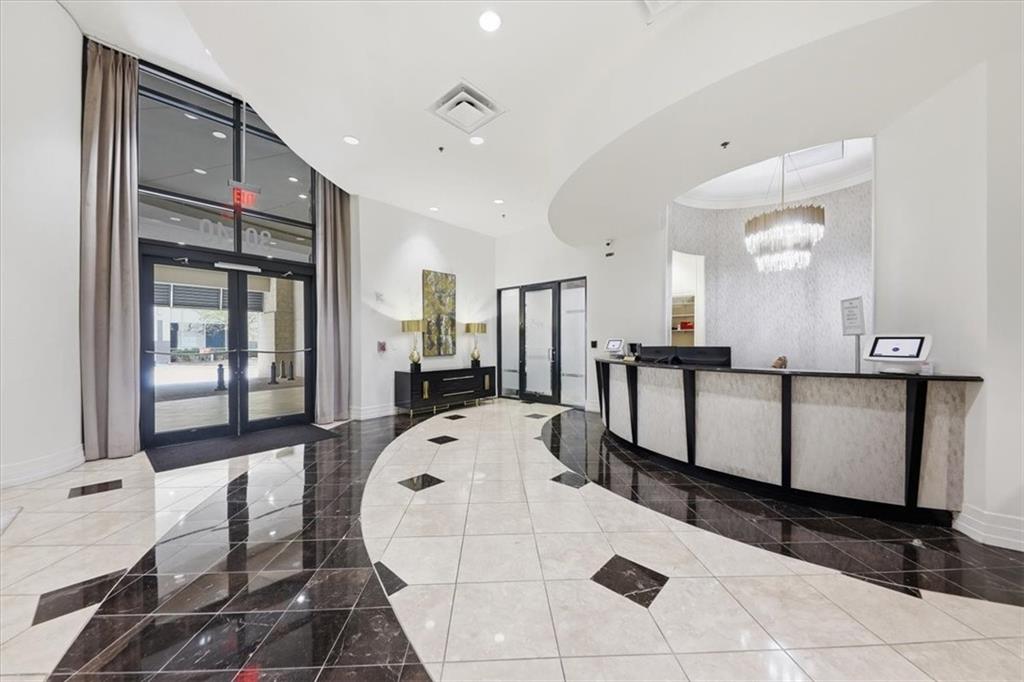 3040 Peachtree Road NW 1514