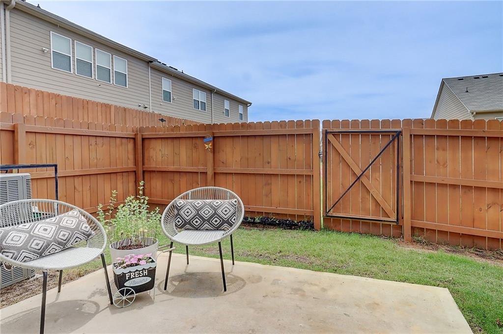 7682 Baron Road