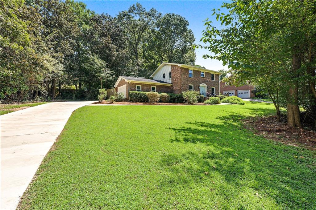 5147 Charmant Place