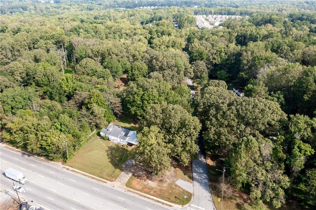 1676 Veterans Memorial Highway SW