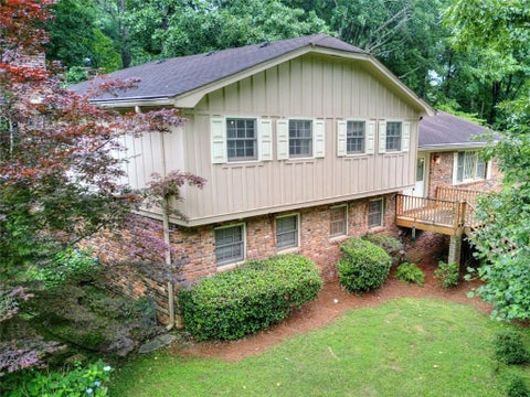 Homes For Sale - 4607 Sudbury Road<br/> Dekalb County, Dunwoody, GA 30360