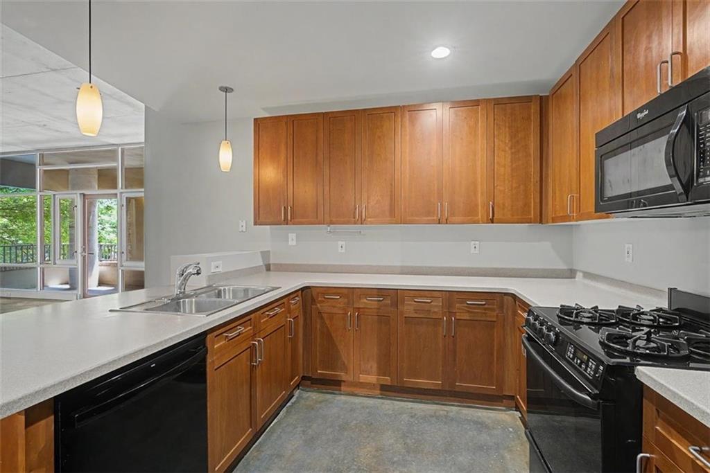 845 Spring Street NW 130