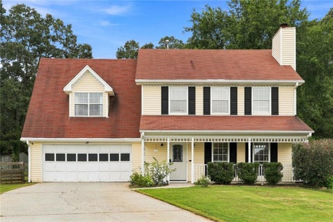 Homes For Sale - 932 Sugar Meadow Lane<br/> Buford, GA 30518
