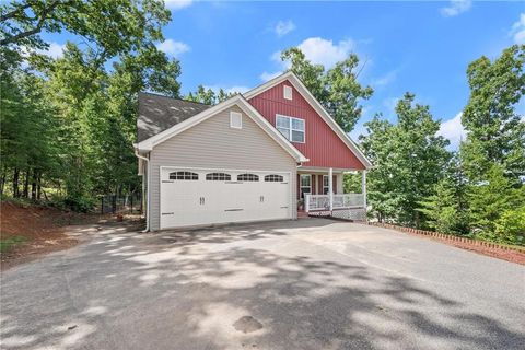 A home in Dahlonega