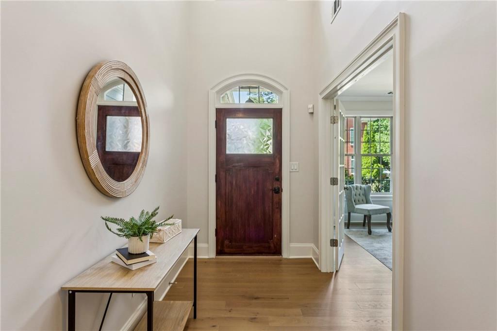 3711 Paces Park Circle SE