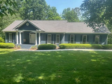 Homes For Sale - 225 Chickory Rdg Ridge<br/> Demorest, GA 30535