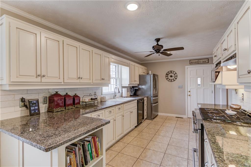 82 Cedar Bluff, Winder, Georgia image 22