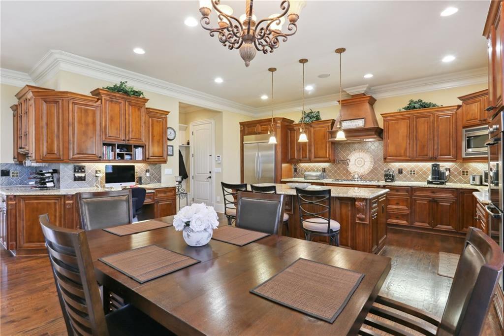 Lavista Woods - Residential