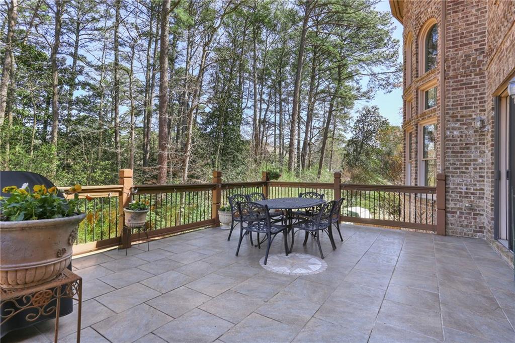 Lavista Woods - Residential