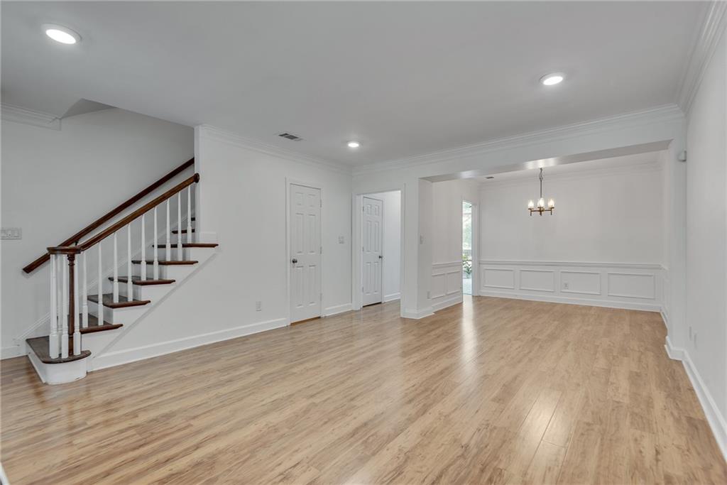 7500 Roswell Road 59