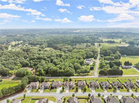 A home in Dacula