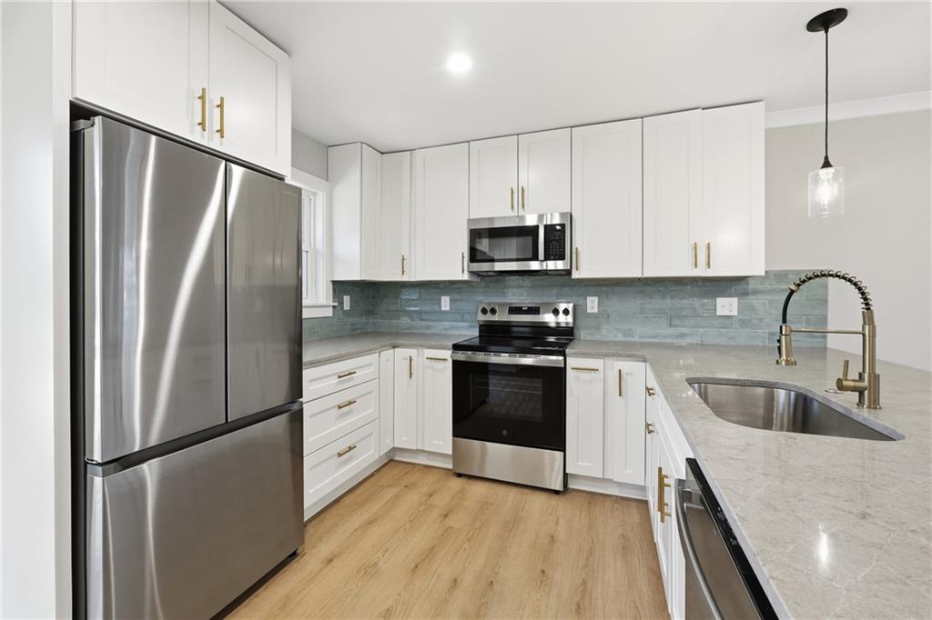 3519 Larkspur Terrace