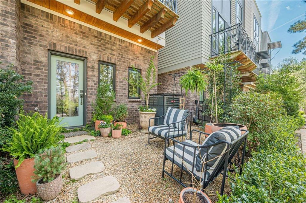 2199 Lenox Road NE 7