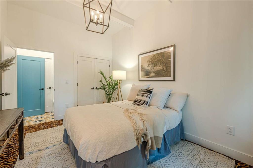 2199 Lenox Road NE 7