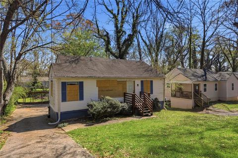 Photo of 2130 Jernigan Drive SE, Atlanta, GA 30315 (MLS # 7748301)