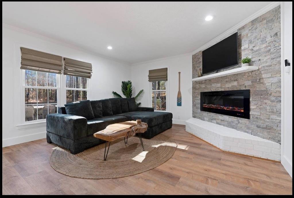 42 Wooding Place