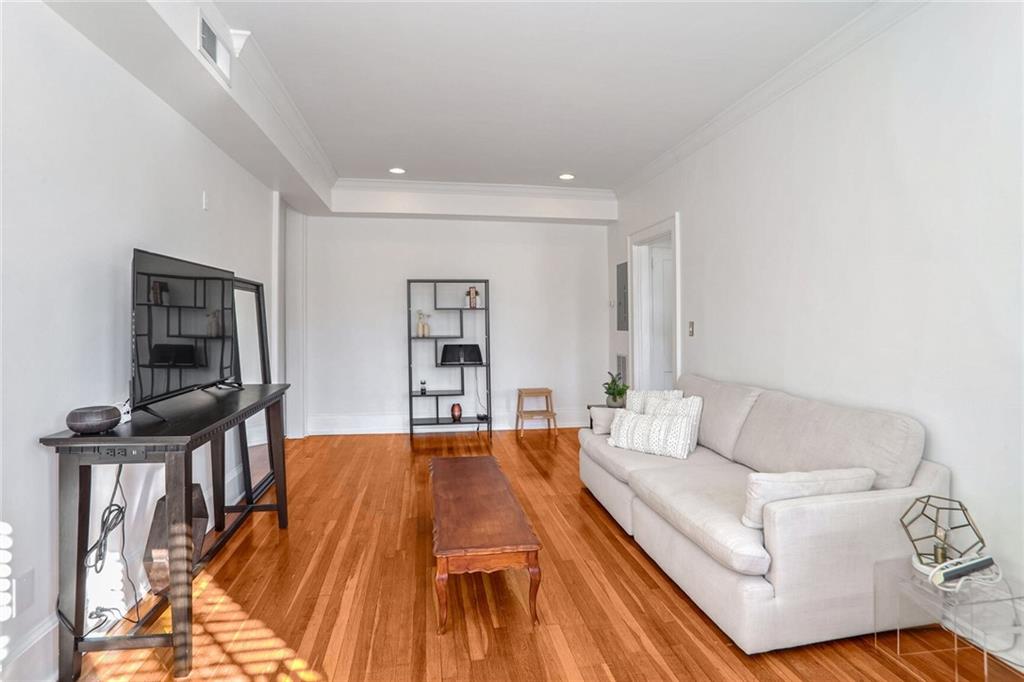 690 Piedmont Avenue NE 17