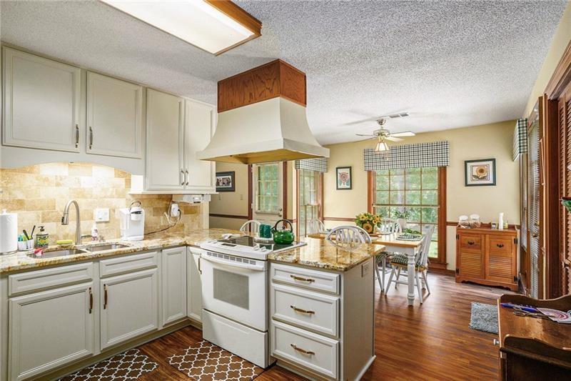 3472 Honeycomb Drive SE