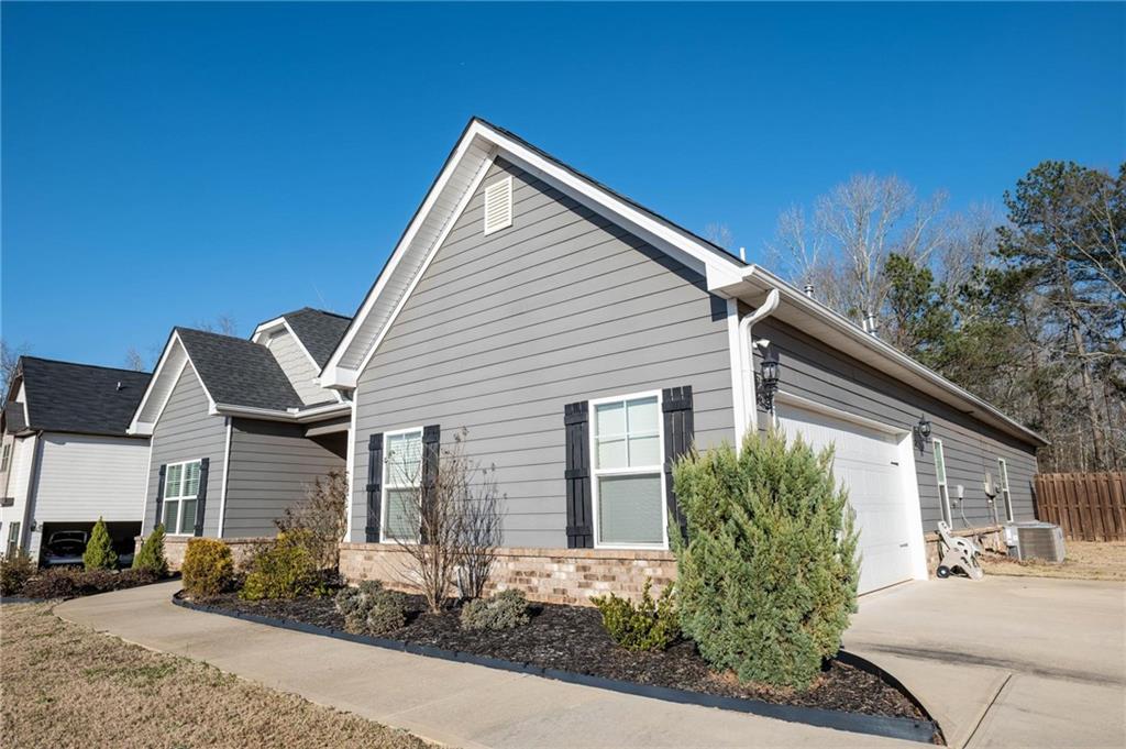 165 Ruby Lane