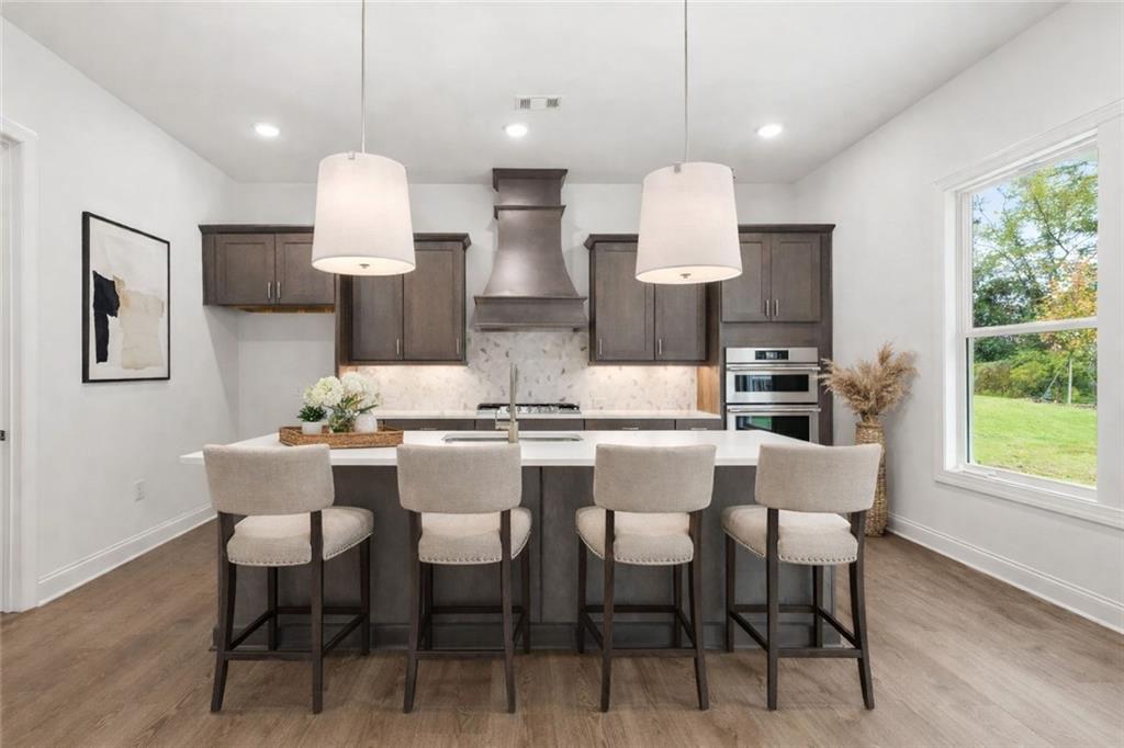 727 Crest Line Trail