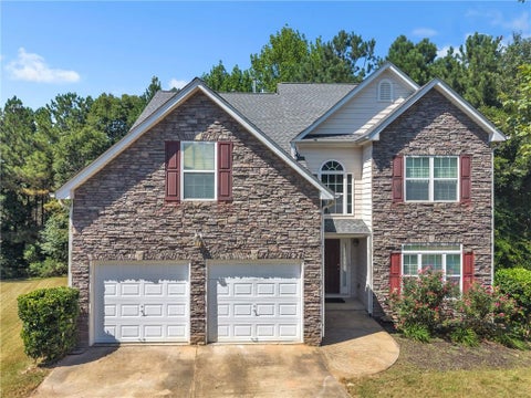 Homes For Sale - 260 Hudson Ridge<br/> Fairburn, GA 30213