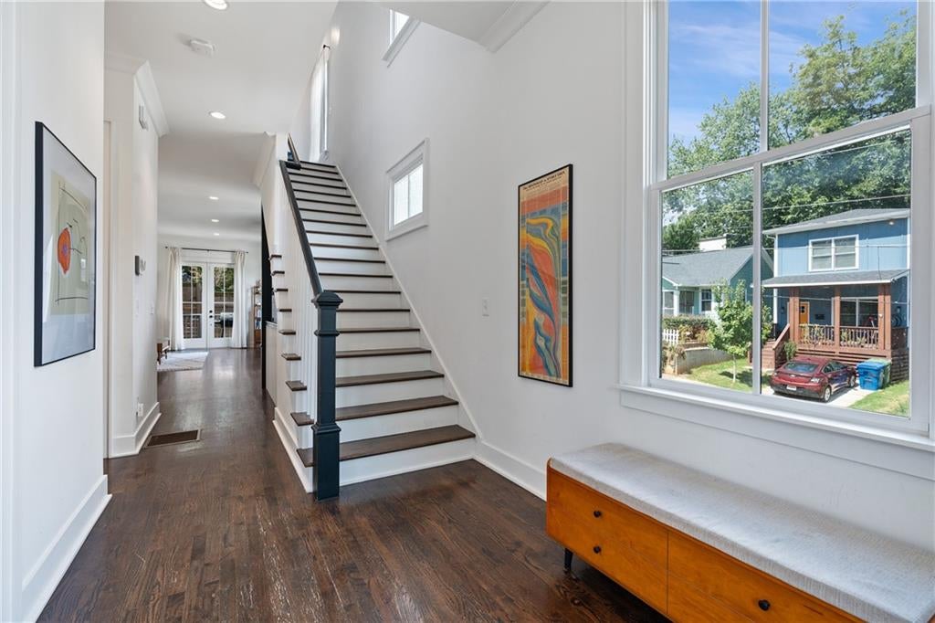 62 Montgomery Street NE