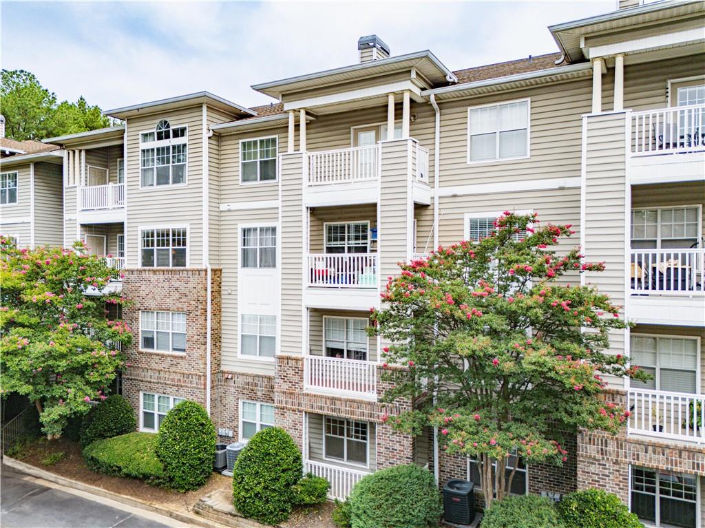2700 PINE TREE Road NE 1015