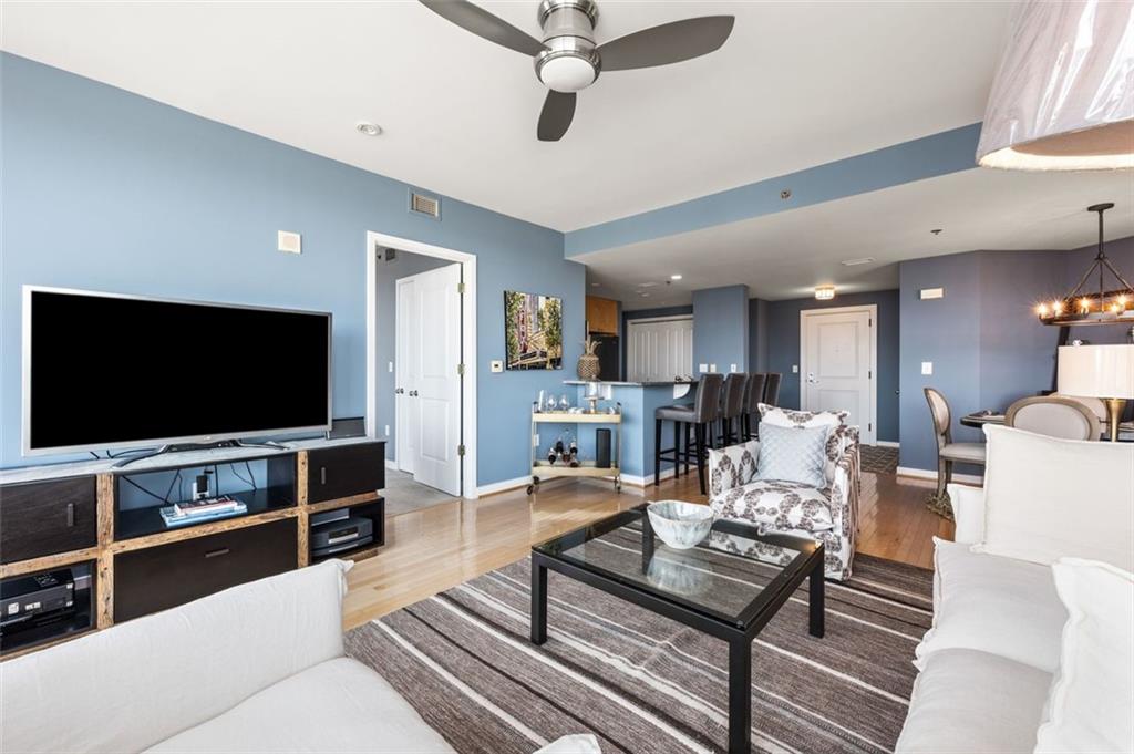 3338 PEACHTREE Road NE 2804