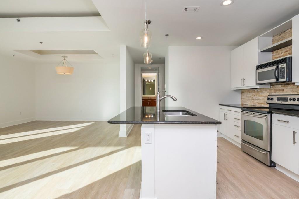 4561 Olde Perimeter Way 1701