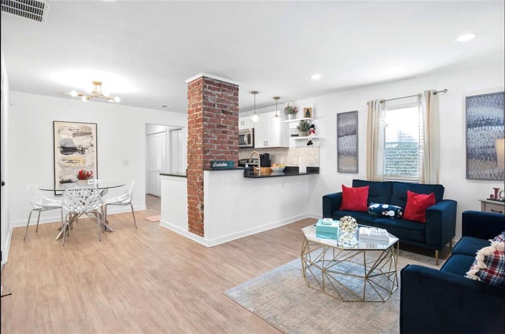 251 Aurora Avenue NW